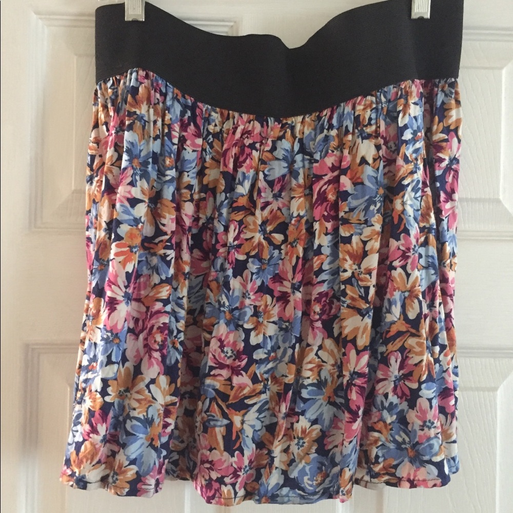 Floral Forever 21 mini skirt